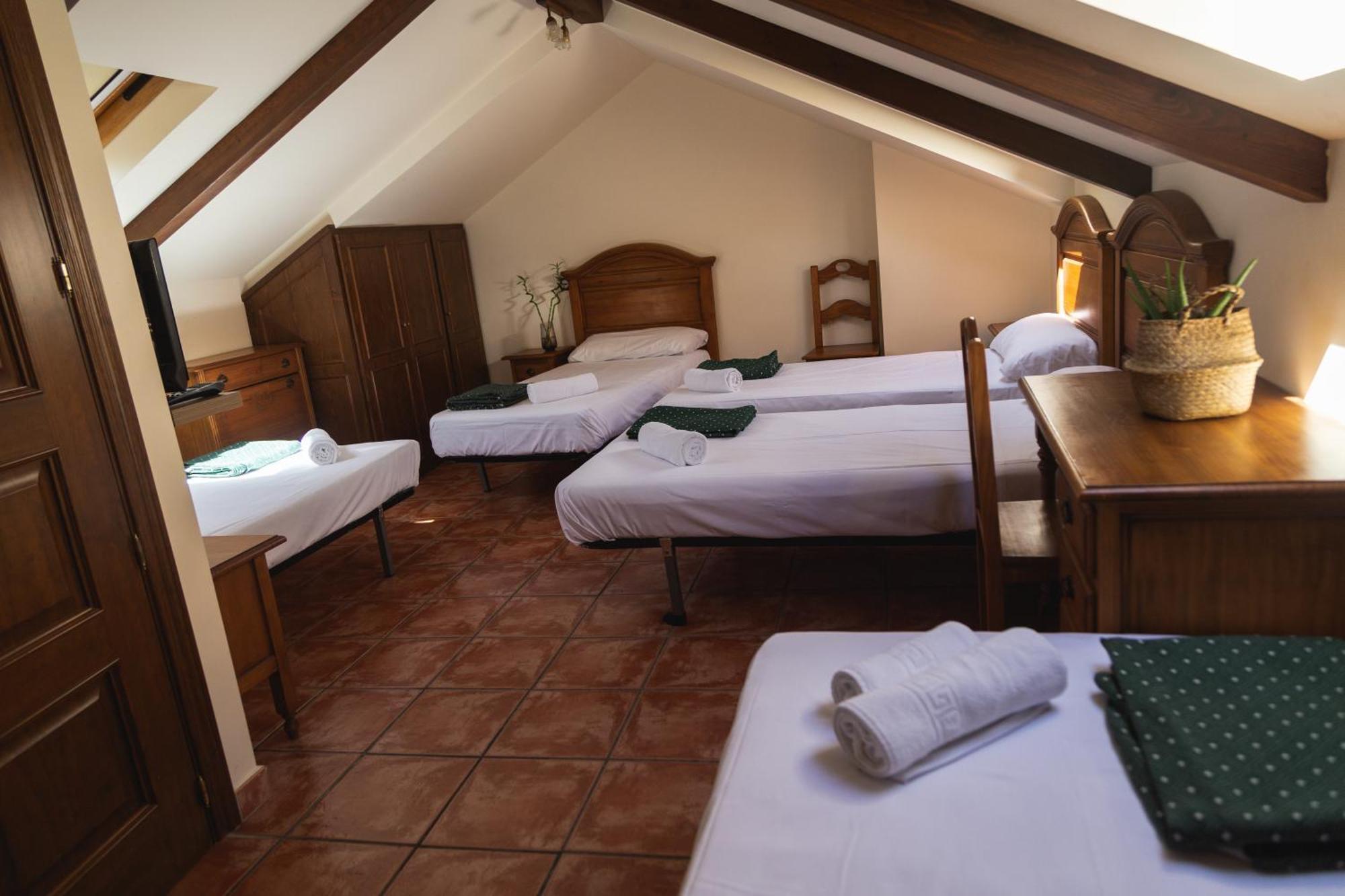Hostal Corper Навалькарнеро Экстерьер фото